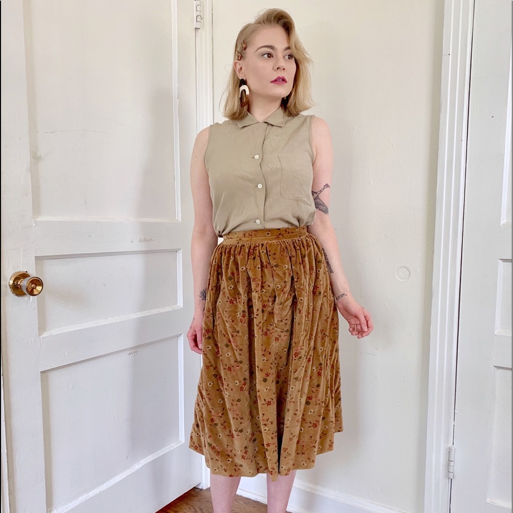 Vintage Ditsy Floral Cognac Velvet Skirt